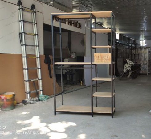 Kệ treo quần áo khung sắt mặt gỗ LHS-8033