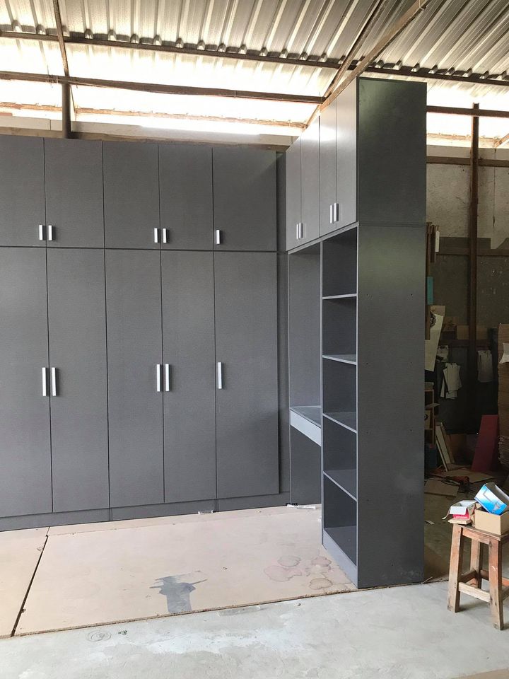 Tủ áo gỗ công nghiệp MDF chống ẩm có bàn trang điểm LHS-7113