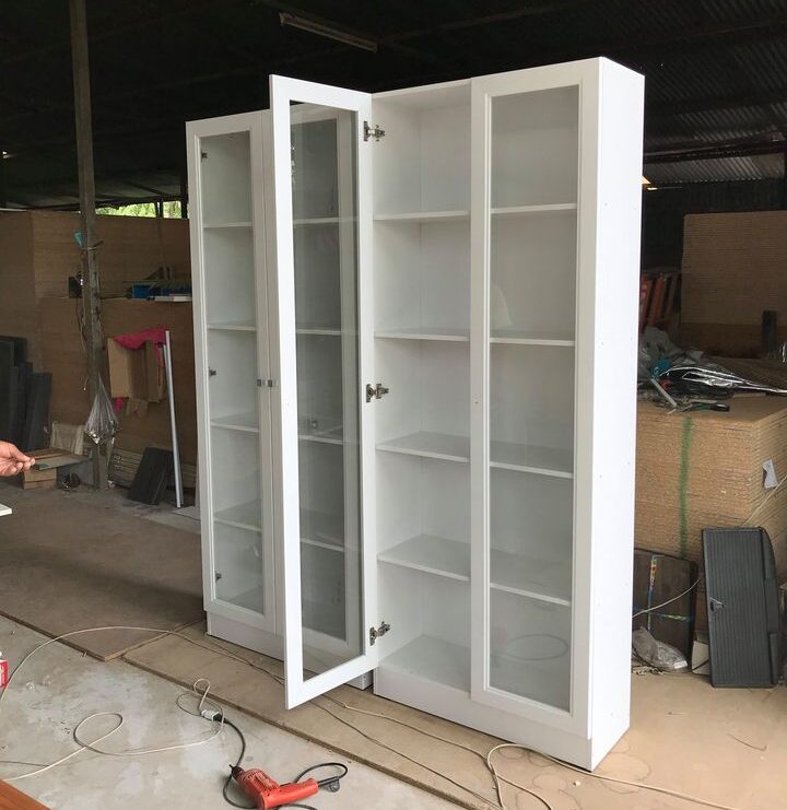 Tủ trưng bày gỗ công nghiệp cánh kính LHS-6819